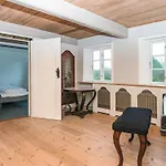 4 Star In * Højer