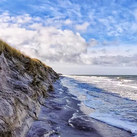 4 Star In Casa de Férias Højer