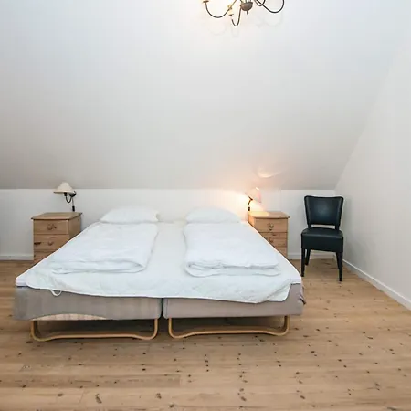 4 Star In * Højer